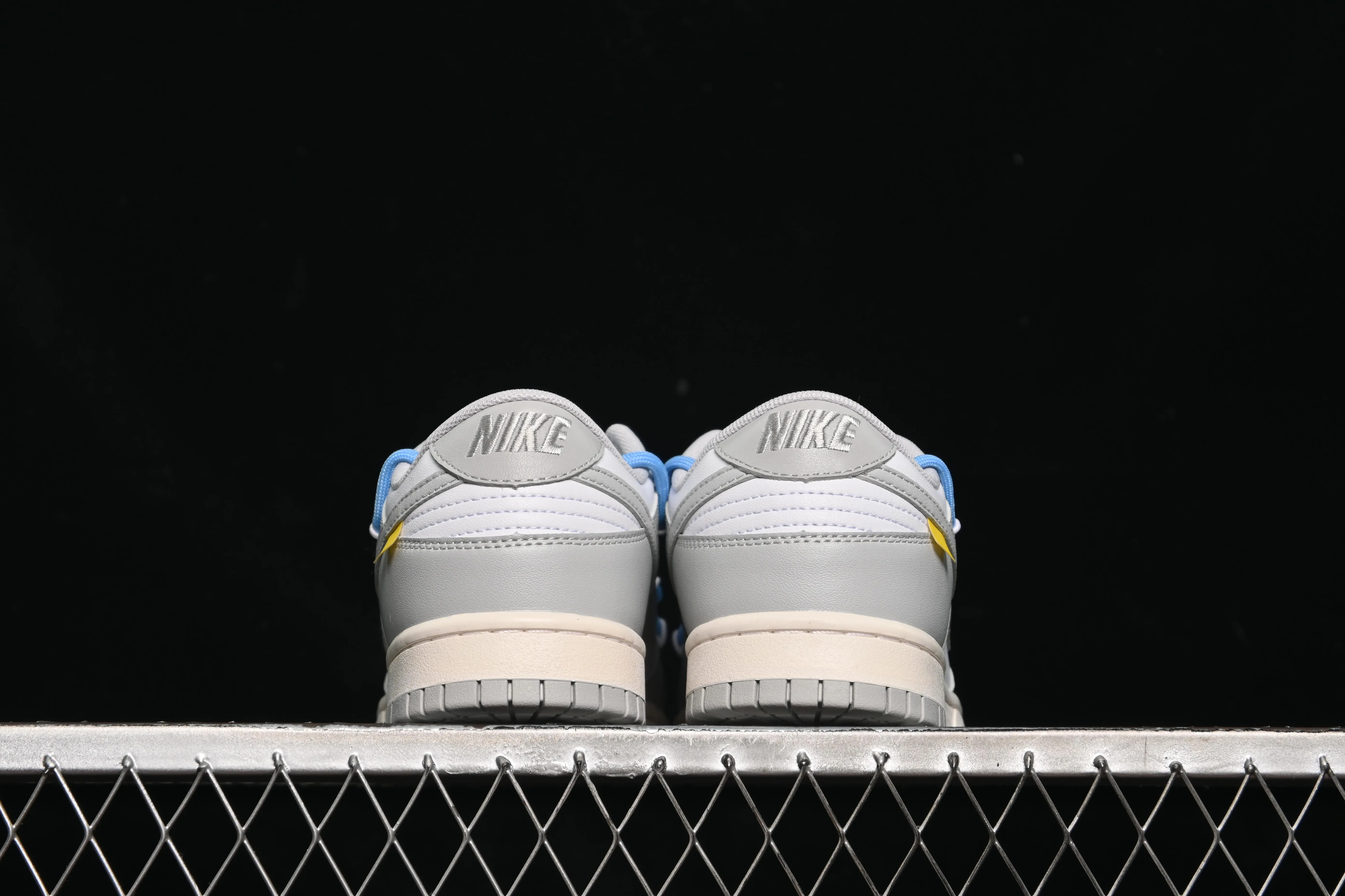 All categories Nk SB Dunk series Nk SB Dunk Low low-top sneakers Nike SB Dunk Low white gray strap low-top casual sneakers DD1391-100